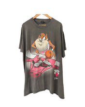 Load image into Gallery viewer, 1997 TAZ DEVIL x CHICAGO BULLS TEE - XL/2XL