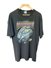 Load image into Gallery viewer, 2000 LAKERS CHAMPIONS RING TEE - L