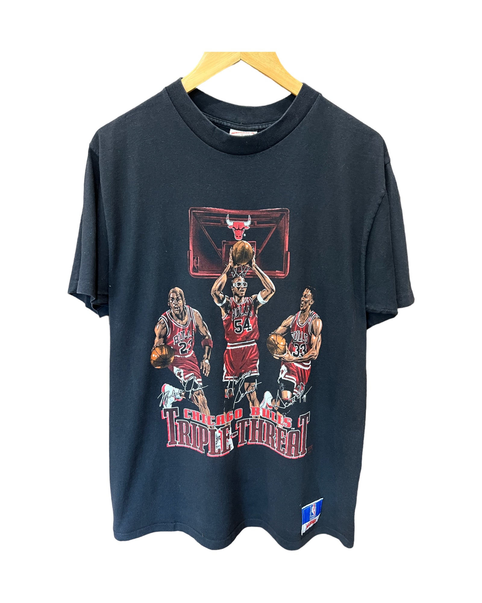 CHICAGO BULLS TRIPLE THREAT TEE - L – A Childhood Memory